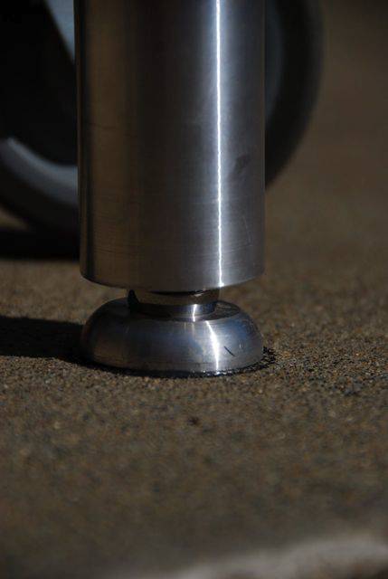 Machined foot